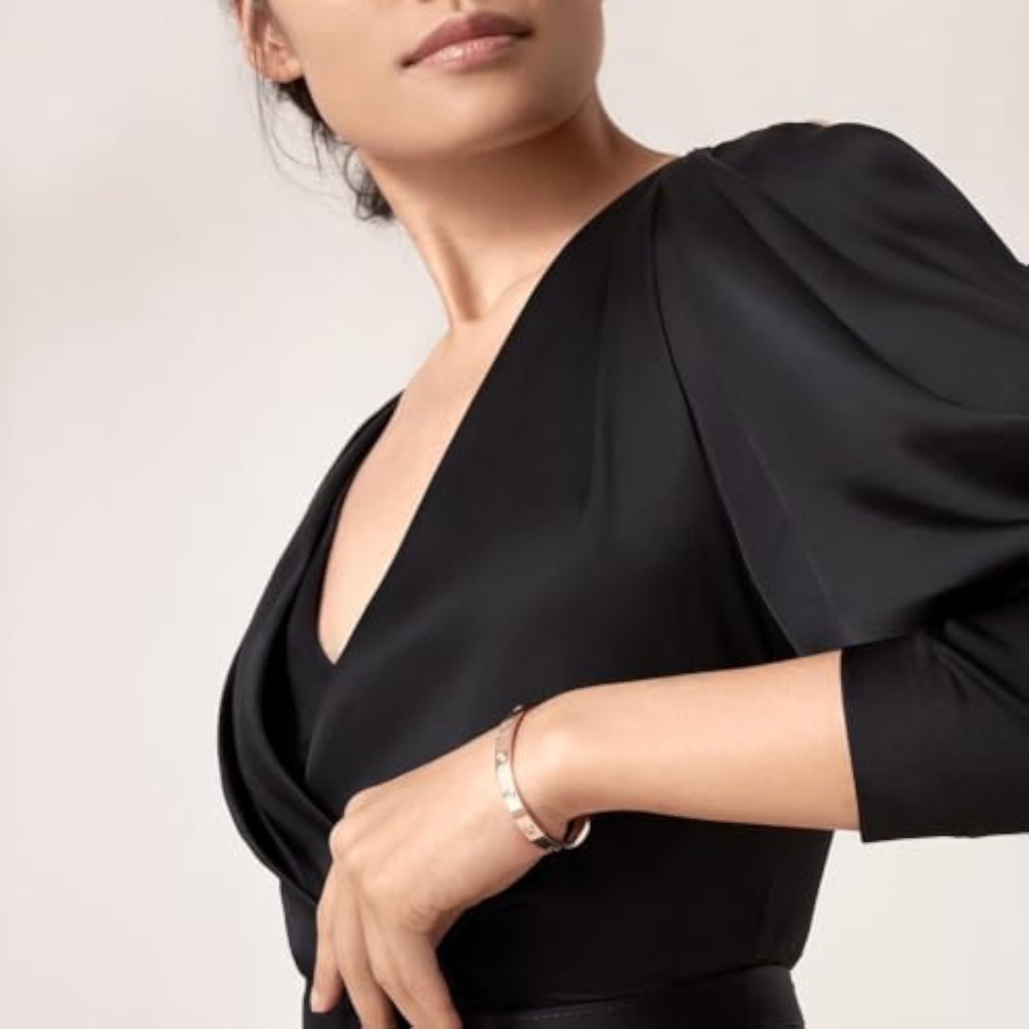 Stylish Stainless Steel Bangle Bracelet (Rose Gold)